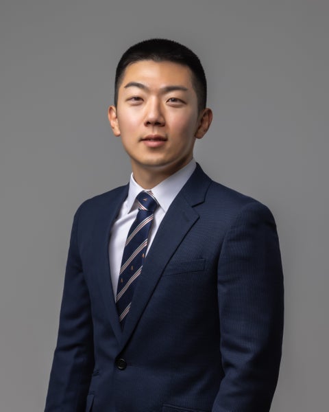 Inkyu Hwang, Associate